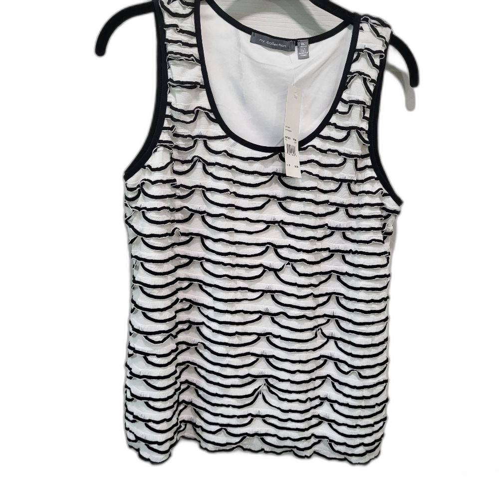 2/$30 NEW Ruffle Top XL